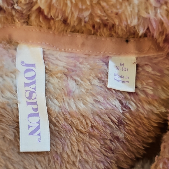 Robe - Picture 15 of 16